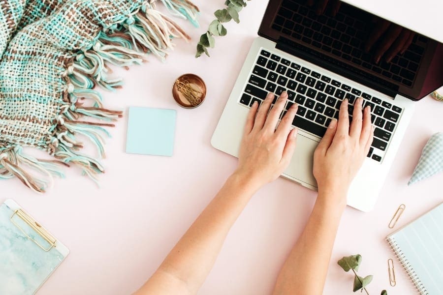 Streamline your blogging career with these simple tools and effective tips