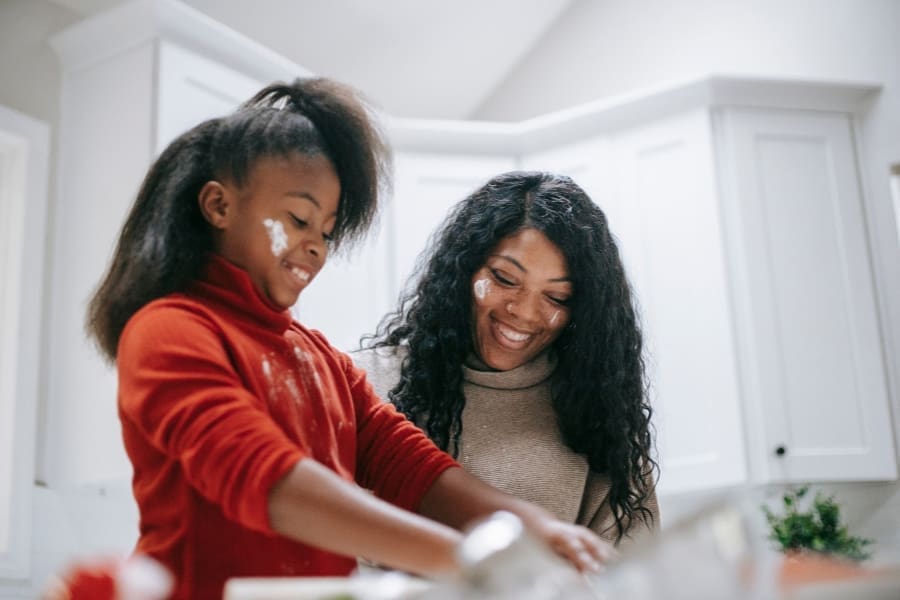 Time Runs Fast, so Invite Your Child Into the Kitchen to Reap These Benefits